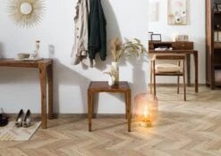 ANCONA #250 Table Basse En Bois De Sheesham - Laqué / Brun Foncé 50x50x50