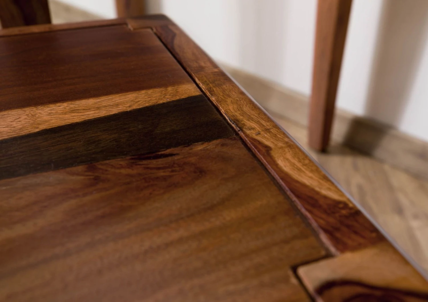 ANCONA #251 Table Basse En Bois De Sheesham - Laqué / Marron 50x50x50 6 ANCONA #251 Table Basse En Bois De Sheesham - Laqué / Marron 50x50x50 – Image 6