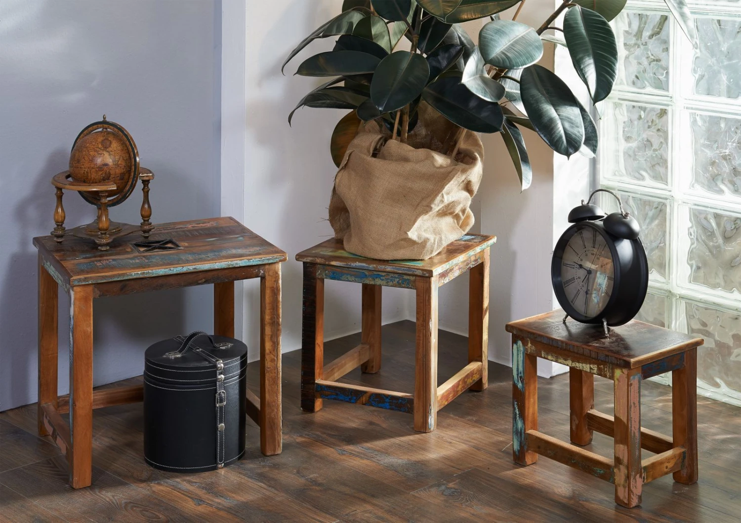 Table D'appoint 48x40 Bois De Récupération Laqué Multicolore Lot 3 Pièces NATURE OF SPIRIT #119 1 Table D'appoint 48x40 Bois De Récupération Laqué Multicolore Lot 3 Pièces NATURE OF SPIRIT #119