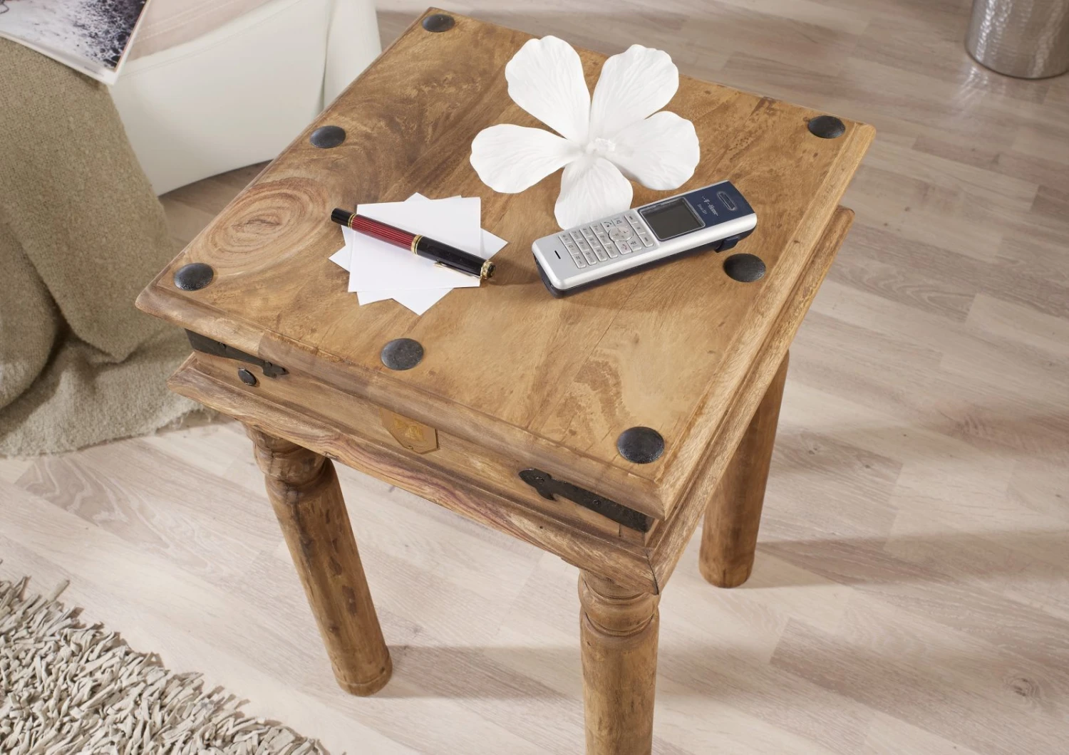 Table D'appoint 40x40 Palissandre Huilé Gris Taupe LEEDS #24 2 Table D'appoint 40x40 Palissandre Huilé Gris Taupe LEEDS #24 – Image 2