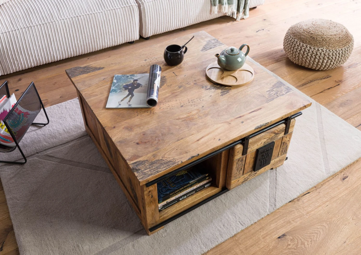 Table Basse 90x90x45 En Bois De Manguier Naturel Laqué RAILWAY #1006 2 Table Basse 90x90x45 En Bois De Manguier Naturel Laqué RAILWAY #1006 – Image 2