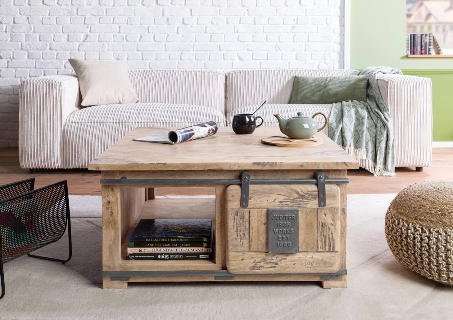 Table De Salle à Manger En Bois De Manguier 90x90x45, Vernis Beige, RAILWAY #3006 4 Table De Salle à Manger En Bois De Manguier 90x90x45, Vernis Beige, RAILWAY #3006 – Image 4