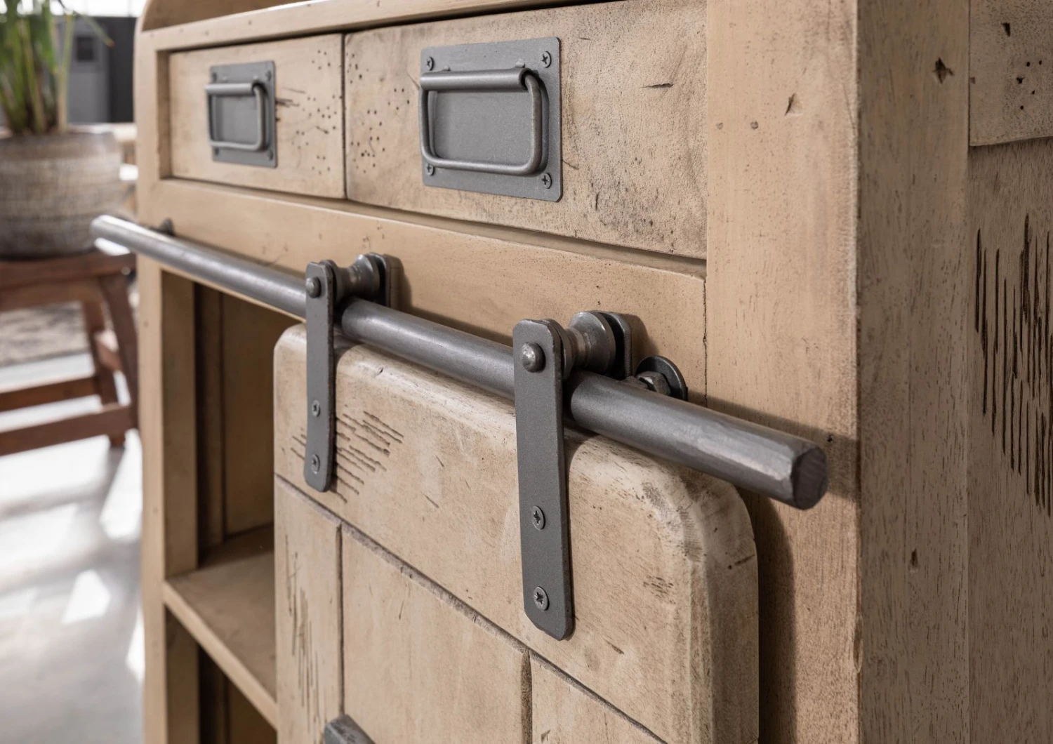 Meuble Bar 75x35 Manguier Laqué Blanchi RAILWAY #341 6 Meuble Bar 75x35 Manguier Laqué Blanchi RAILWAY #341 – Image 6