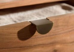 Commode Acacia 136x50x80 Naturel Laqué KOPENHAGEN #130 -Massivmoebel24 09 312 493 1030 06