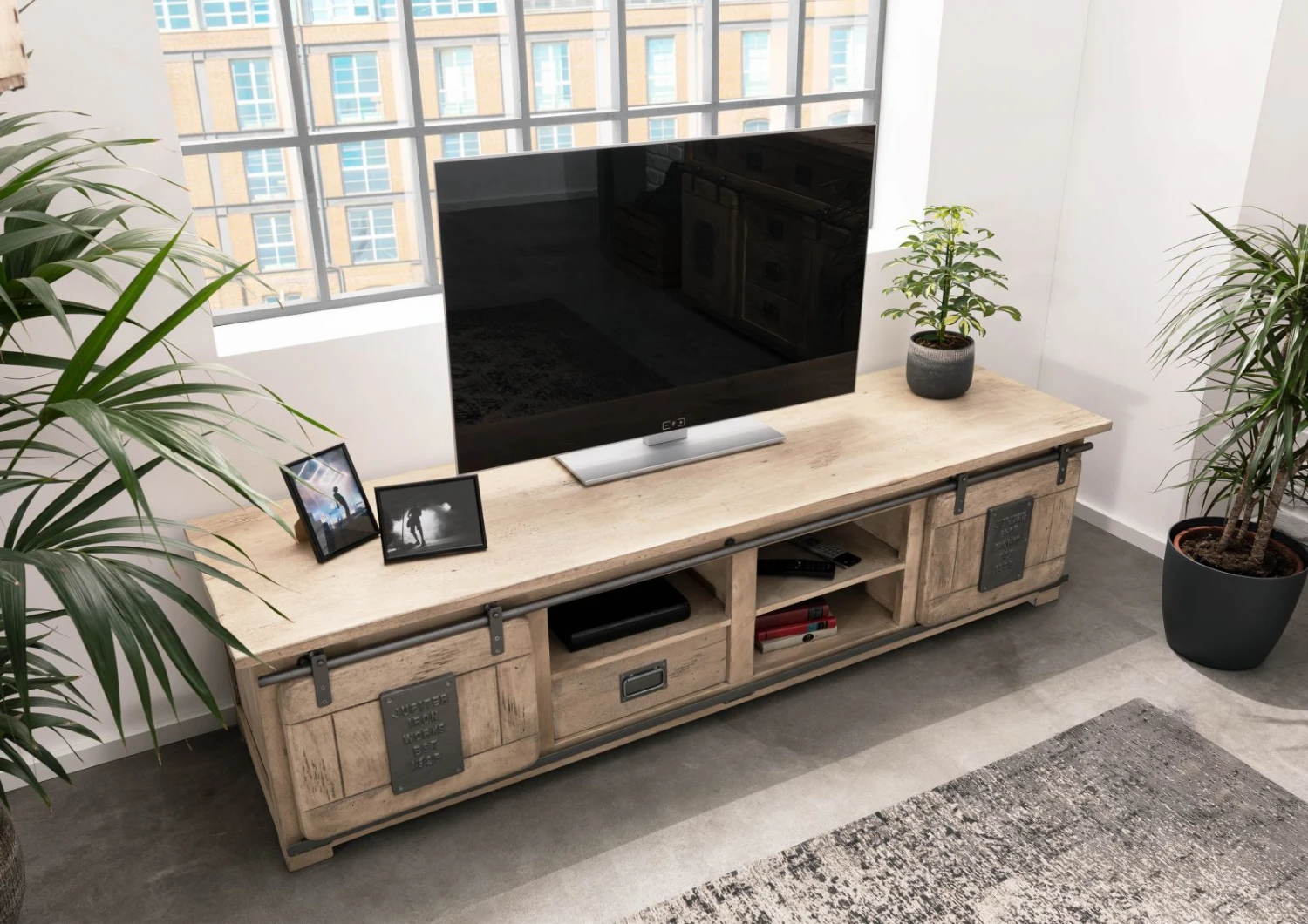 Meuble TV 200x55 Manguier Laqué Blanchi RAILWAY #351 2 Meuble TV 200x55 Manguier Laqué Blanchi RAILWAY #351 – Image 2