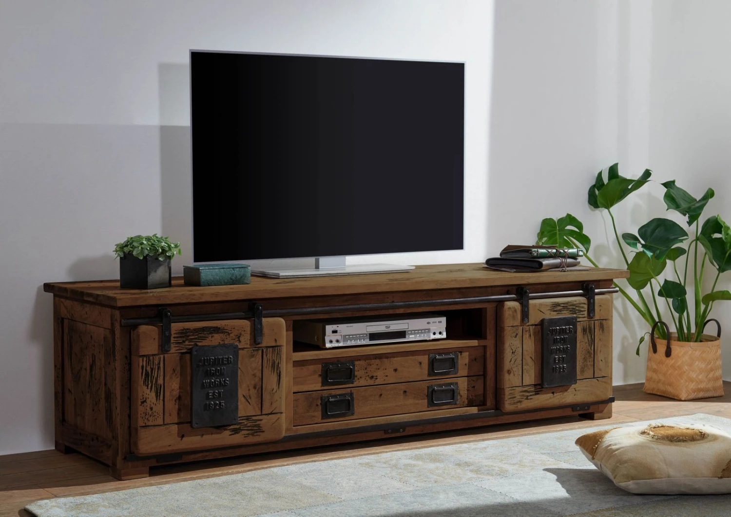 Meuble TV En Bois D' Acacia Huilé RAILWAY #446 1 Meuble TV En Bois D' Acacia Huilé RAILWAY #446