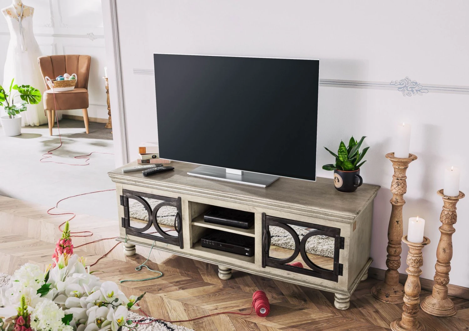 Meuble TV 150x45 Manguier Laqué Gris HERMITAGE #611 2 Meuble TV 150x45 Manguier Laqué Gris HERMITAGE #611 – Image 2