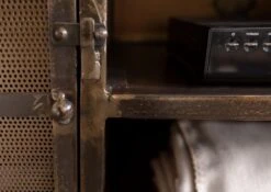 Meuble TV 170x40 Manguier Laqué Brun HEAVY INDUSTRY #233 13 Meuble TV 170x40 Manguier Laqué Brun HEAVY INDUSTRY #233 -Massivmoebel24 09 313 677 0233 6