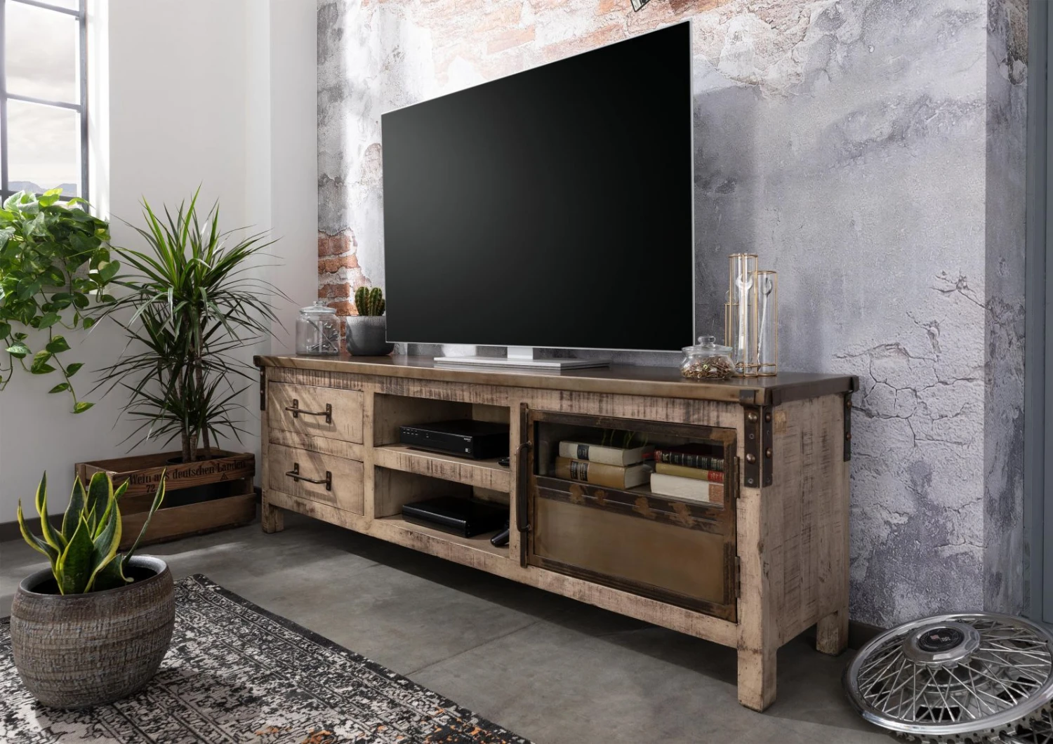 Meuble TV 190x40 Manguier Laqué Brun HEAVY INDUSTRY #234 1 Meuble TV 190x40 Manguier Laqué Brun HEAVY INDUSTRY #234