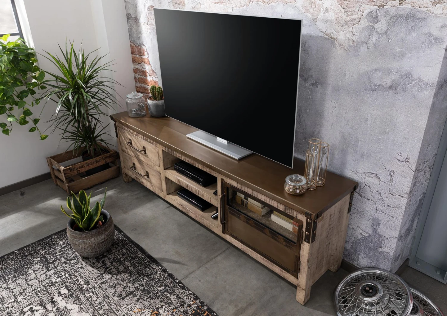 Meuble TV 190x40 Manguier Laqué Brun HEAVY INDUSTRY #234 2 Meuble TV 190x40 Manguier Laqué Brun HEAVY INDUSTRY #234 – Image 2
