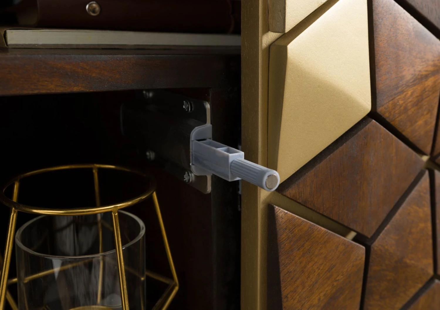 Meuble TV En Bois De Manguier 180x45x50 Marron Huilé DIAMOND #224 6 Meuble TV En Bois De Manguier 180x45x50 Marron Huilé DIAMOND #224 – Image 6