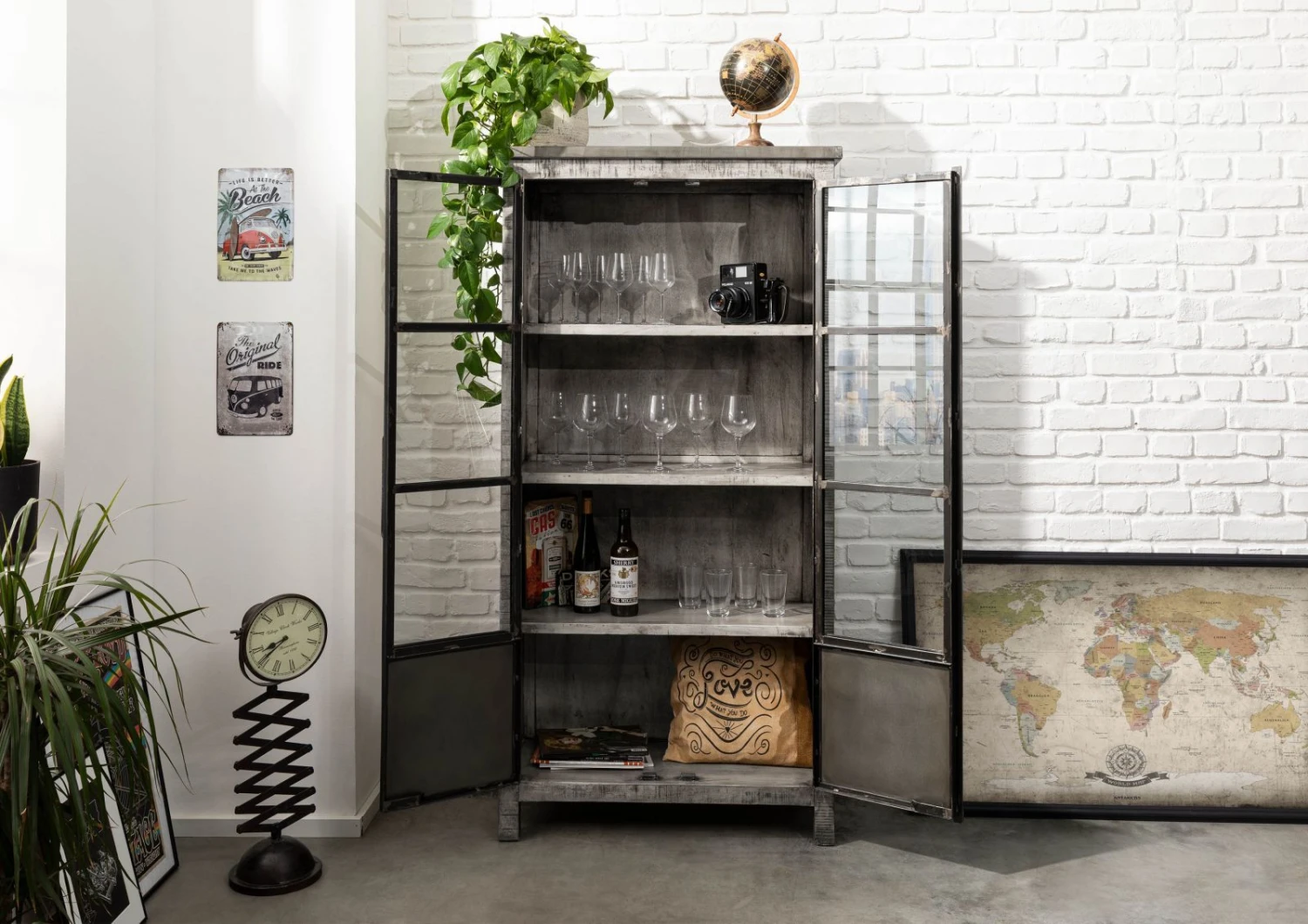 Vitrine 90x40 Manguier Laqué Gris HEAVY INDUSTRY #141 4 Vitrine 90x40 Manguier Laqué Gris HEAVY INDUSTRY #141 – Image 4