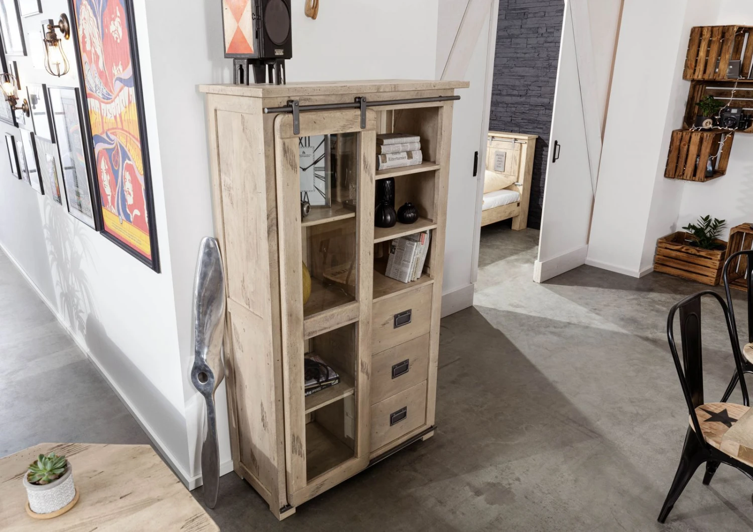 Vitrine 100x45 Manguier Laqué Blanchi RAILWAY #326 2 Vitrine 100x45 Manguier Laqué Blanchi RAILWAY #326 – Image 2