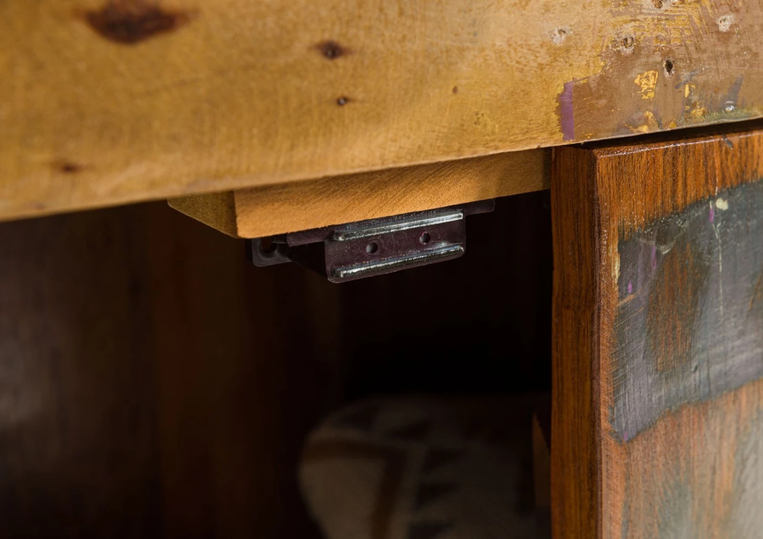 Vitrine 90x35 Bois De Récupération Laqué Multicolore SIXTIES #113 4 Vitrine 90x35 Bois De Récupération Laqué Multicolore SIXTIES #113 – Image 4