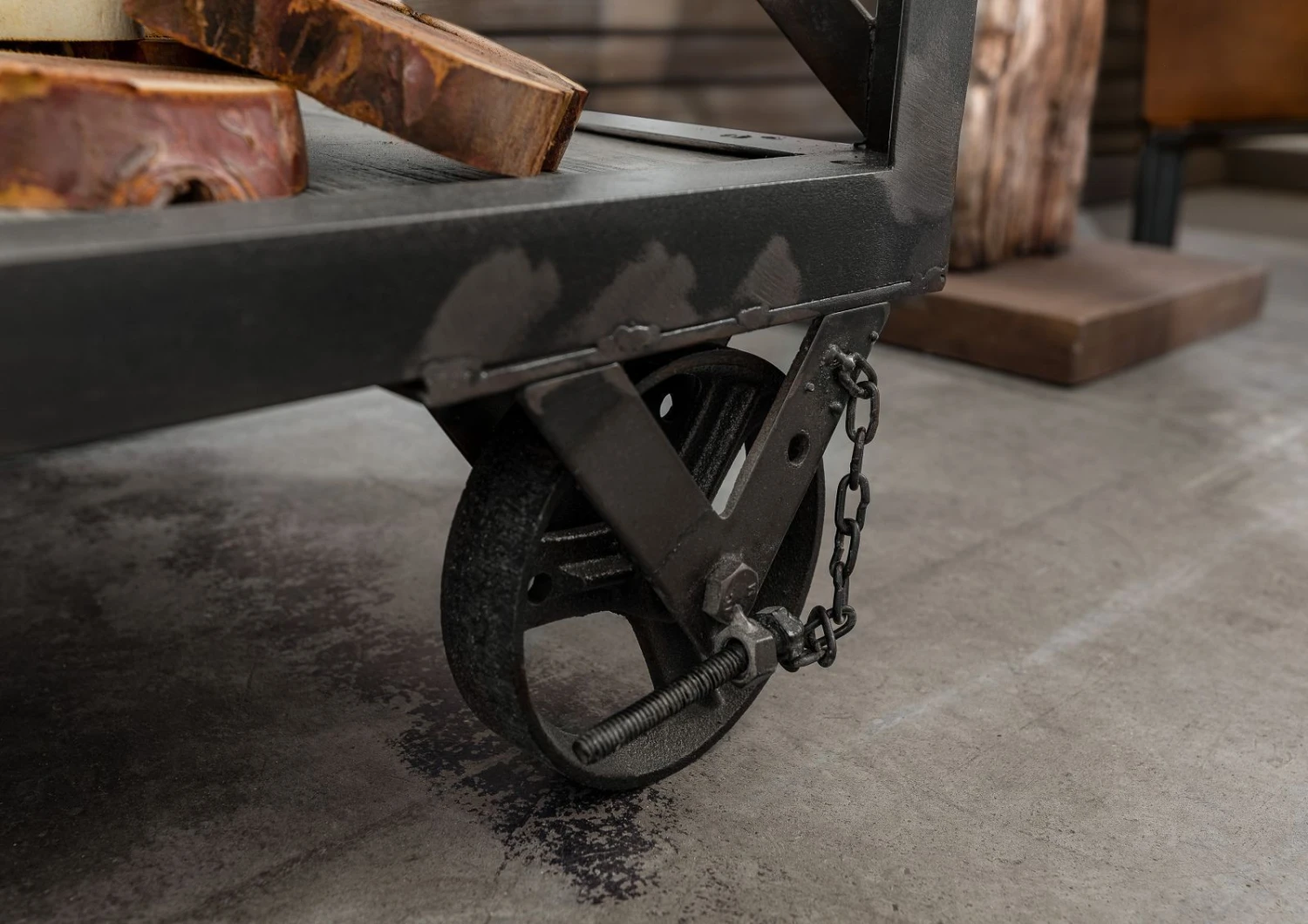 Desserte 137x46 Manguier Laqué Gris HEAVY INDUSTRY #124 6 Desserte 137x46 Manguier Laqué Gris HEAVY INDUSTRY #124 – Image 6