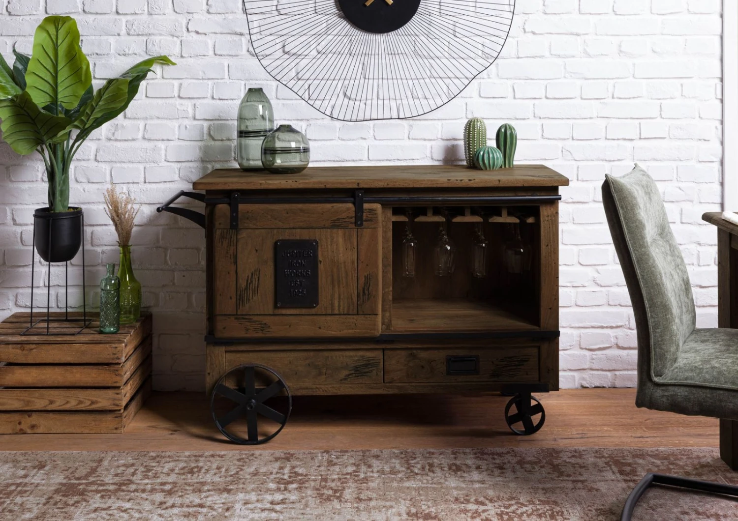 Desserte En Bois De Manguier Laqué Marron RAILWAY #397 3 Desserte En Bois De Manguier Laqué Marron RAILWAY #397 – Image 3