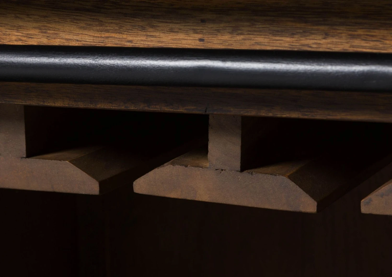 Desserte En Bois De Manguier Laqué Marron RAILWAY #397 7 Desserte En Bois De Manguier Laqué Marron RAILWAY #397 – Image 7