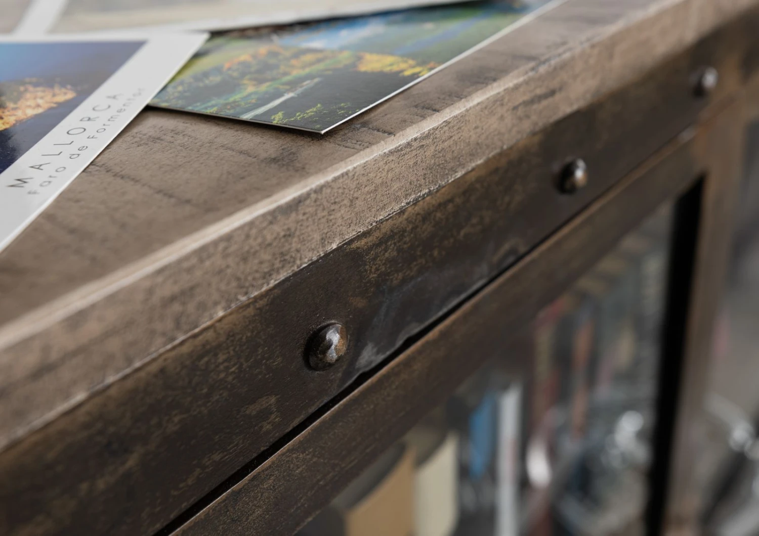 Commode 90x40 Manguier Laqué Brun HEAVY INDUSTRY #247 5 Commode 90x40 Manguier Laqué Brun HEAVY INDUSTRY #247 – Image 5