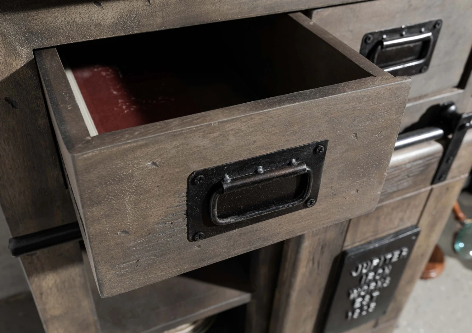 Commode 70x45 Manguier Laqué Gris RAILWAY #211 4 Commode 70x45 Manguier Laqué Gris RAILWAY #211 – Image 4