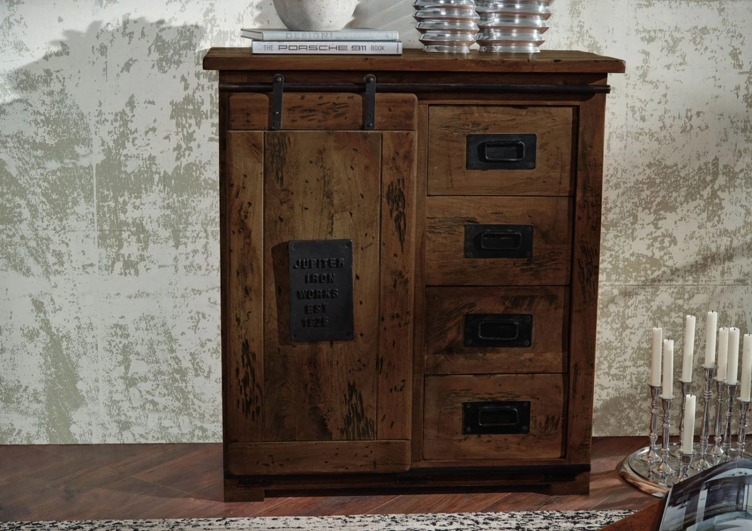 Commode En Bois De Manguier Huilé RAILWAY #403 4 Commode En Bois De Manguier Huilé RAILWAY #403 – Image 4