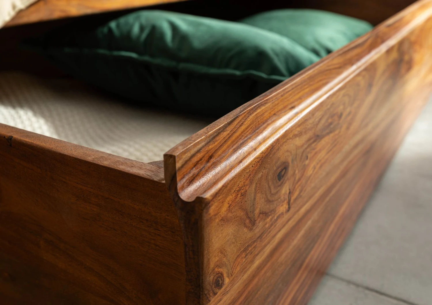 Lit Double Avec Tiroirs 160x200 Palissandre Ciré Noisette TORONTO #261 5 Lit Double Avec Tiroirs 160x200 Palissandre Ciré Noisette TORONTO #261 – Image 5