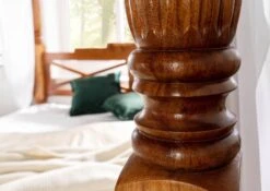 Lit à Baldaquin 200x200 Acacia Laqué Miel OXFORD #0247 11 Lit à Baldaquin 200x200 Acacia Laqué Miel OXFORD #0247 -Massivmoebel24 09 640 610 6319 4