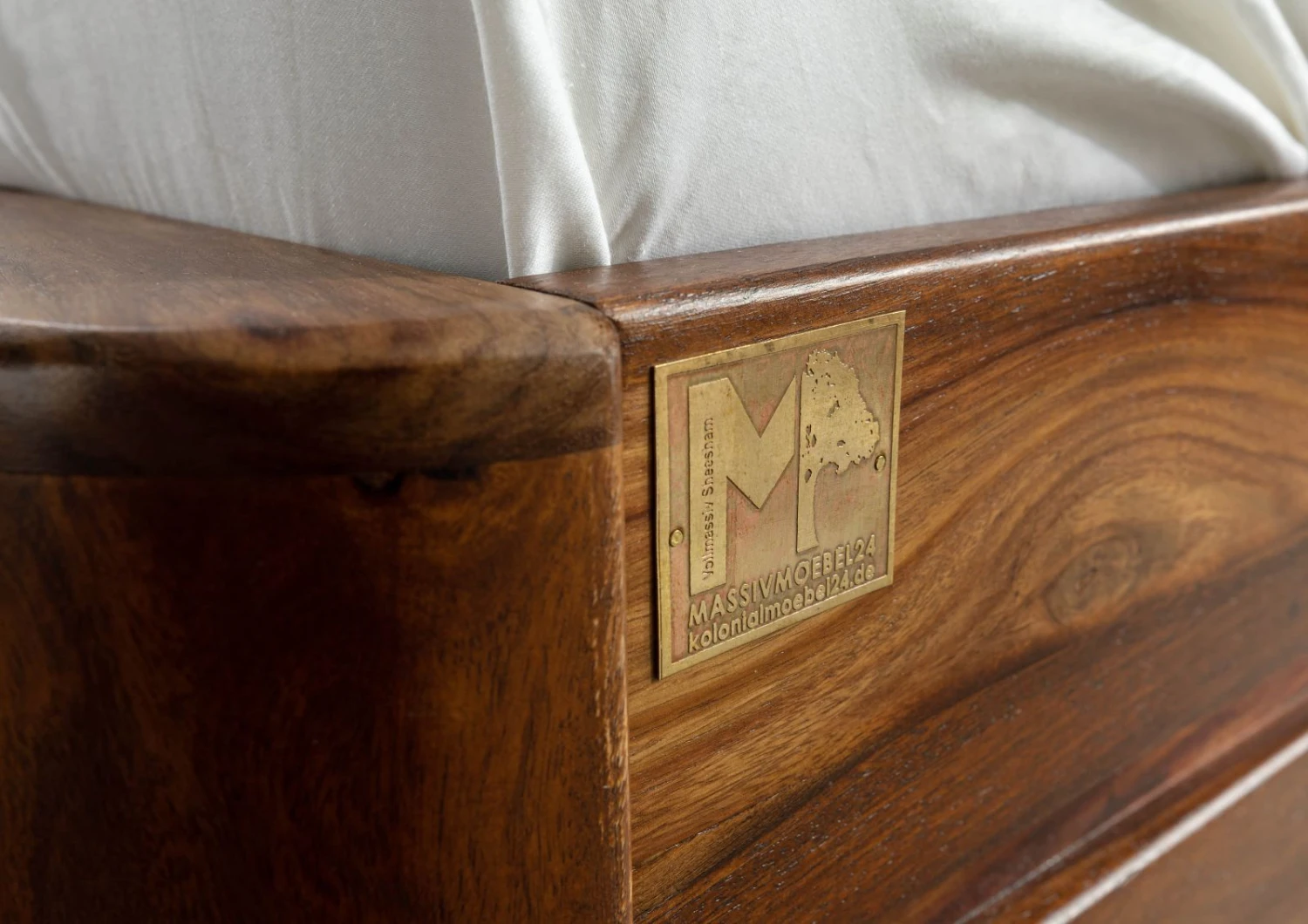 Lit Double 200x200 Palissandre Ciré Noisette TORONTO #258 7 Lit Double 200x200 Palissandre Ciré Noisette TORONTO #258 – Image 7