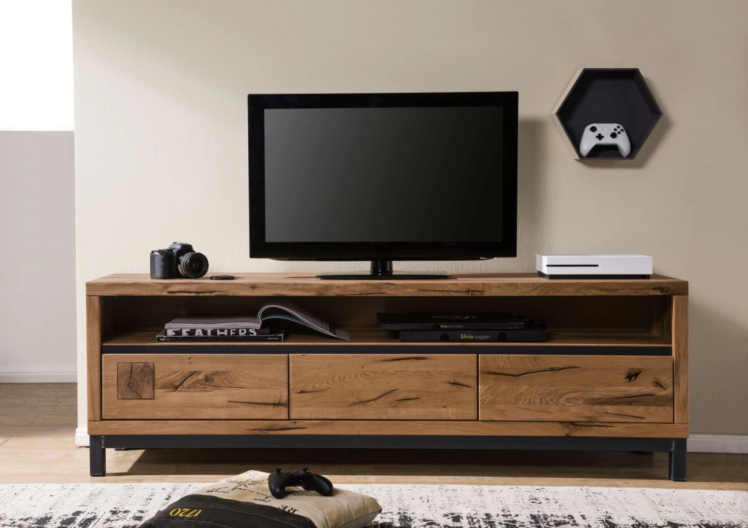 Meuble TV 170x40 Chêne Sauvage Huilé Tabacco Brown VILLANDERS #314 3 Meuble TV 170x40 Chêne Sauvage Huilé Tabacco Brown VILLANDERS #314 – Image 3