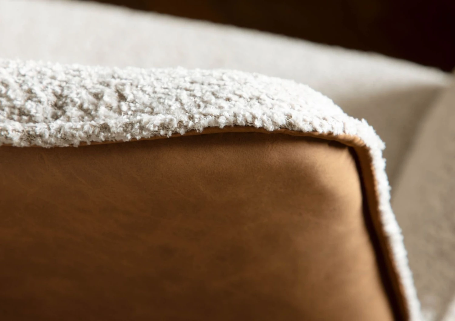 Chaise Rembourrée Structure Acier 67x64x87 Beige / Marron ELLA #100 5 Chaise Rembourrée Structure Acier 67x64x87 Beige / Marron ELLA #100 – Image 5