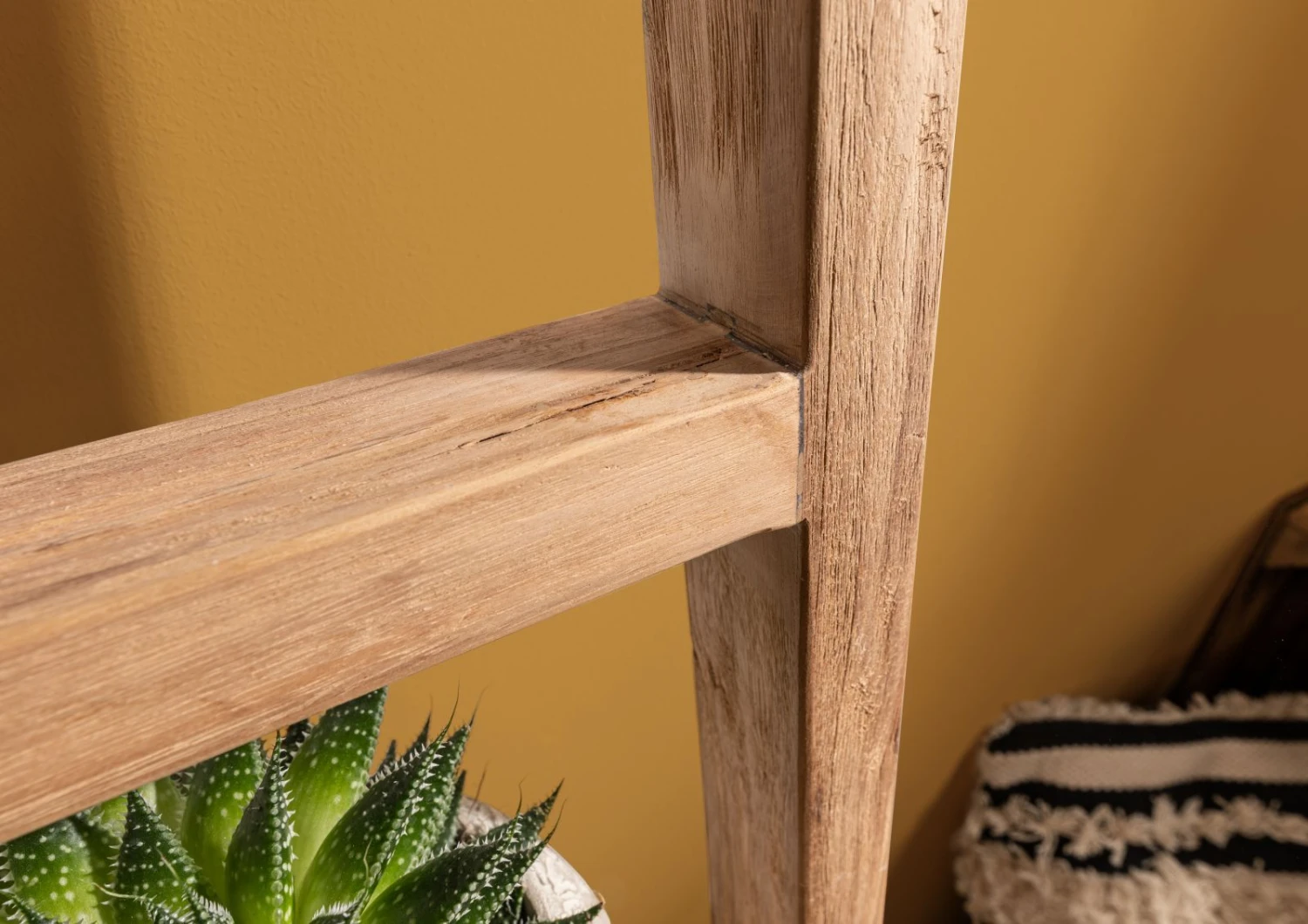 Échelle Porte-serviette 50x5 Teck Brut Teck Naturel BASSANO #134 4 Échelle Porte-serviette 50x5 Teck Brut Teck Naturel BASSANO #134 – Image 4