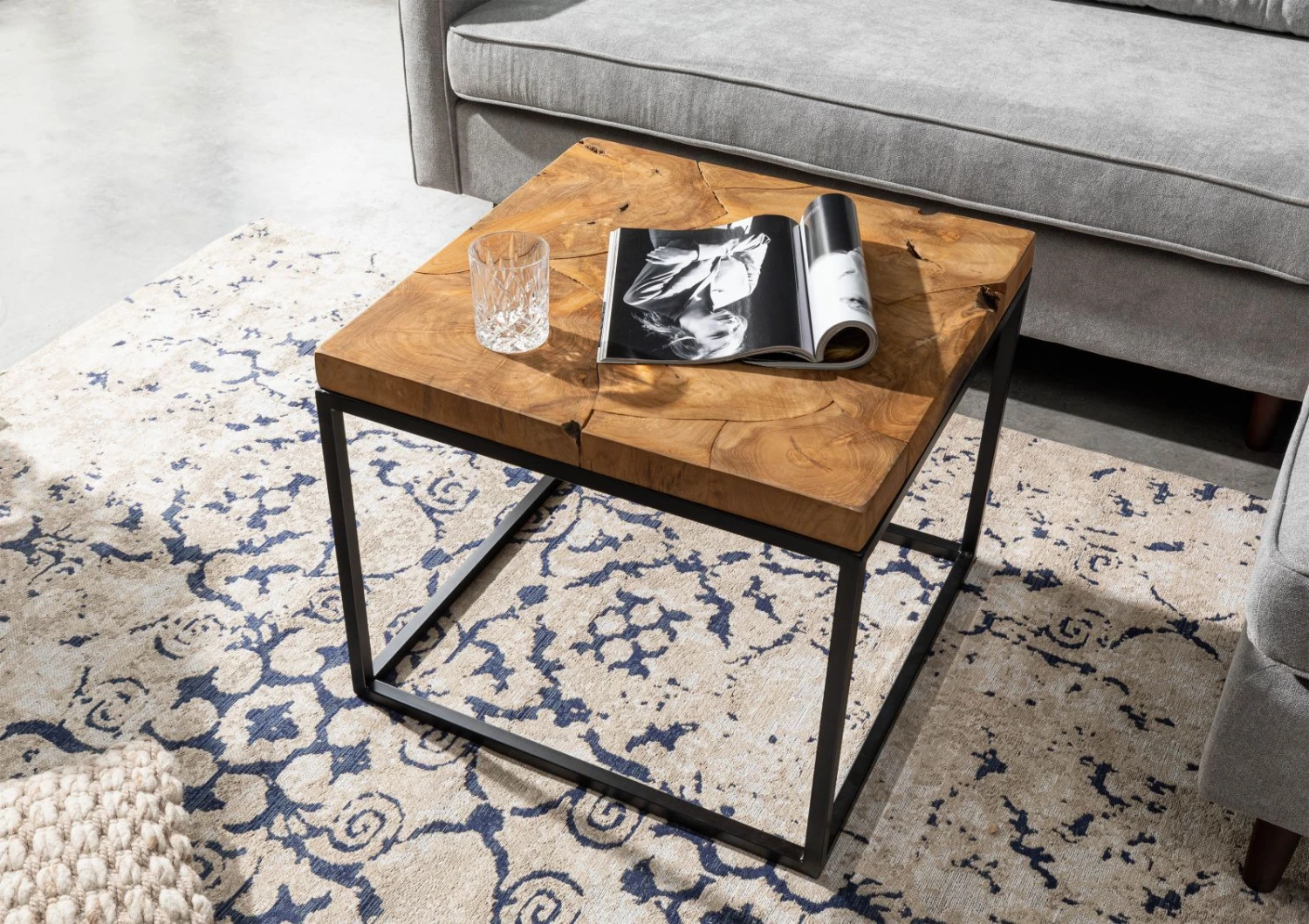 Table Basse 60x60 Teck Laqué Teck Naturel UNIKA #185 2 Table Basse 60x60 Teck Laqué Teck Naturel UNIKA #185 – Image 2