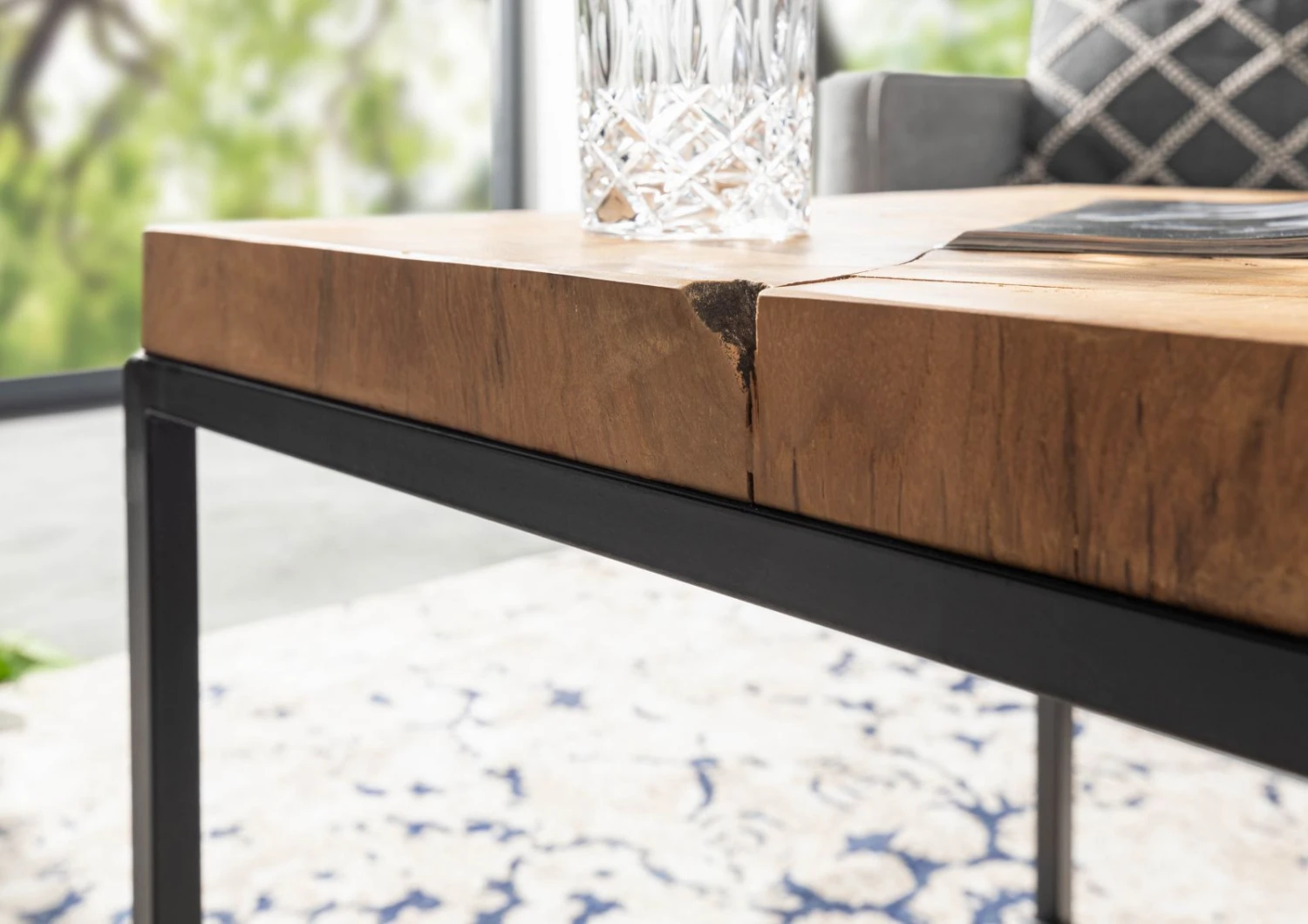 Table Basse 60x60 Teck Laqué Teck Naturel UNIKA #185 4 Table Basse 60x60 Teck Laqué Teck Naturel UNIKA #185 – Image 4