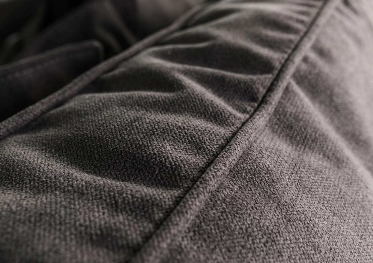 Canapé 3 Places En Polyester Gris Taupe SYLT 4 Canapé 3 Places En Polyester Gris Taupe SYLT – Image 4